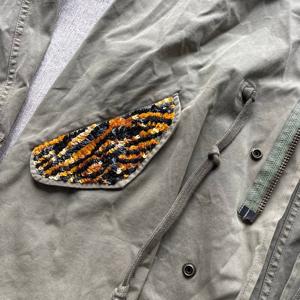 $468 Le Superbe Hotel California Anorak jacket in green with sequin back - Picture 3 of 9